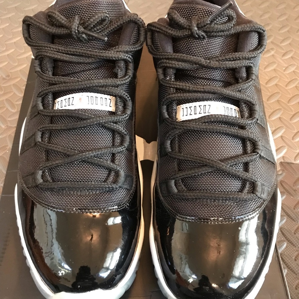 🔥Jordan 11 Retro low Infrared. Preowned size 13